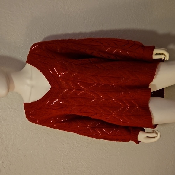 AMERICAN EAGLE OUTFITTERS Tomato Red Peekaboo Oversized Jegging Sweater - Picture 3 of 7